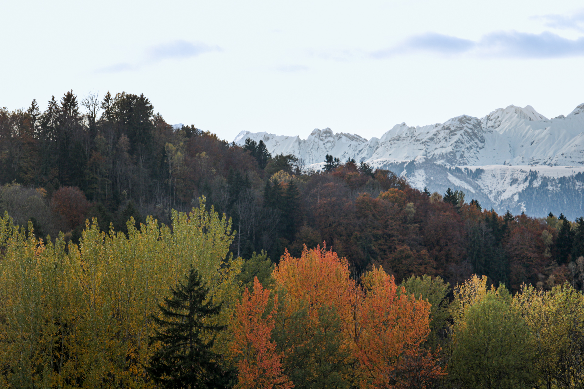 Massif des Aravis à l'automne